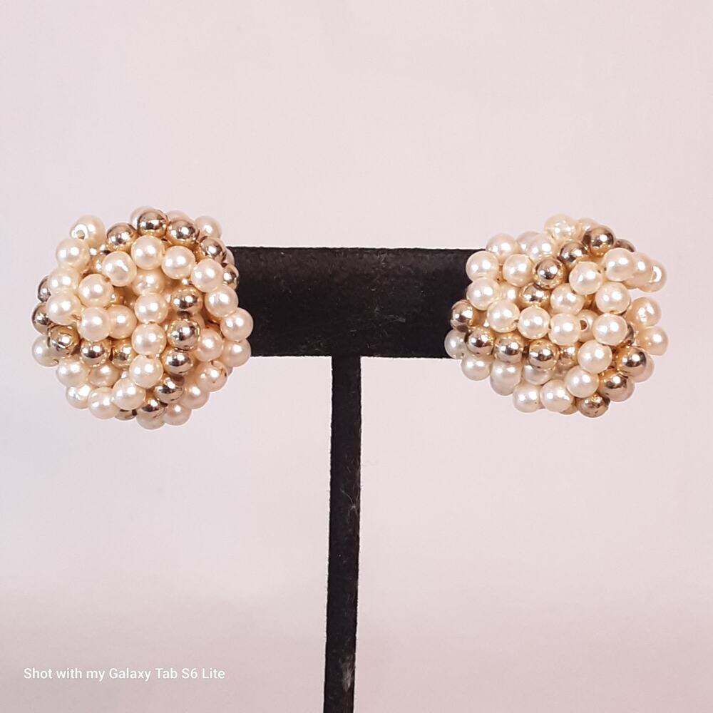 💎Button Stud Earrings Pearly N Gold Tone Seed Bead Swirls Post Back For Pierced